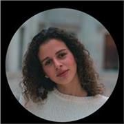 Offro lezioni private e personalizzate di lingua a studenti e studentesse delle elementari, medie e superiori.